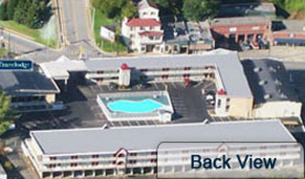 Travelodge By Wyndham Lynchburg Eksteriør billede
