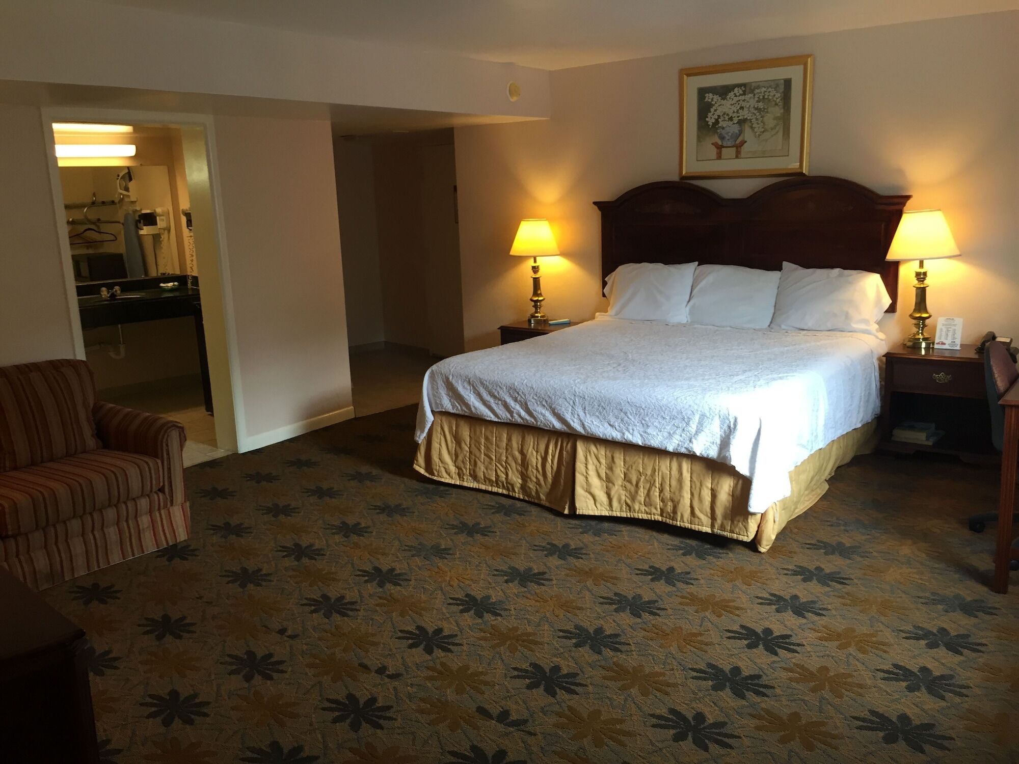Travelodge By Wyndham Lynchburg Eksteriør billede